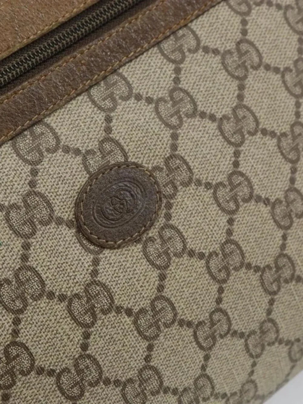 GUCCI GG Supreme Clutch Bag PVC Beige Gold 111 01 037 Auth bs32865